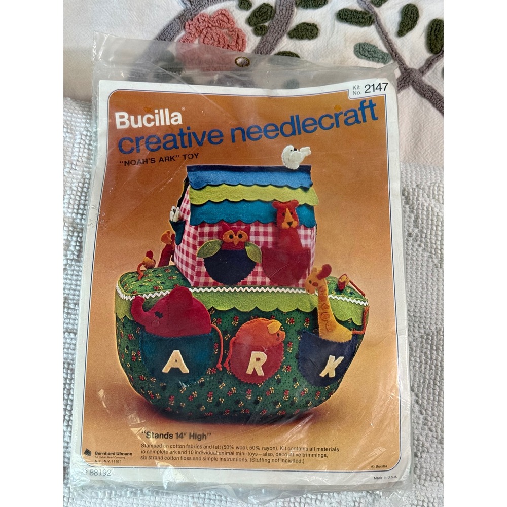 Bucilla Vintage Noahs Ark Toy Needlecraft Kit 2147 Stamped Felt Cotton 14 Inch